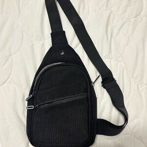 Black Women’s Sling Crossbody Bag - Stylish Everyday Carry